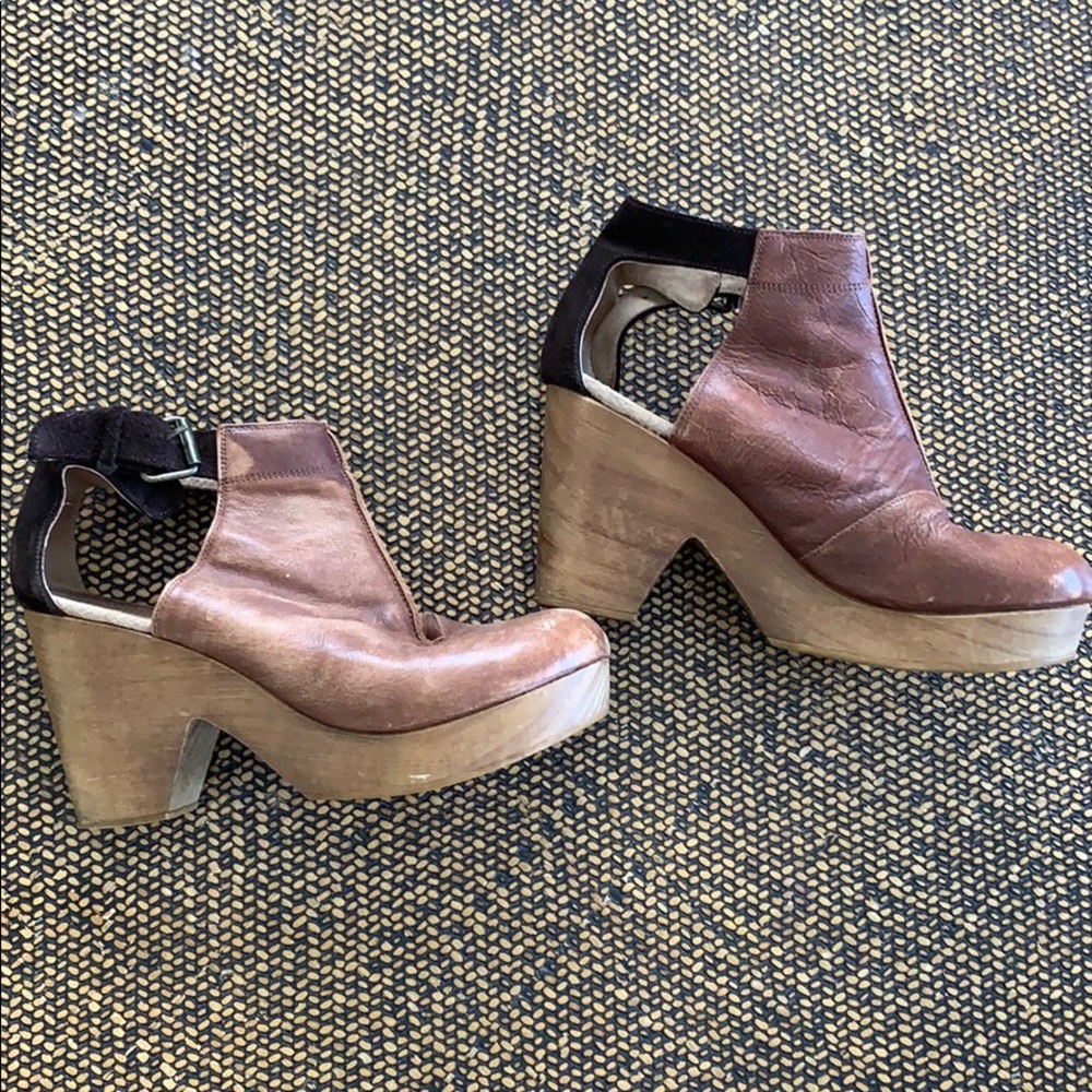 Free People Amber Orchard Clog